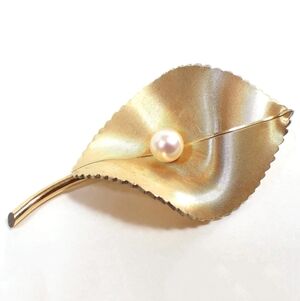 Vintage Krementz Mid Century Cultured Pearl Leaf Pin/Brooch